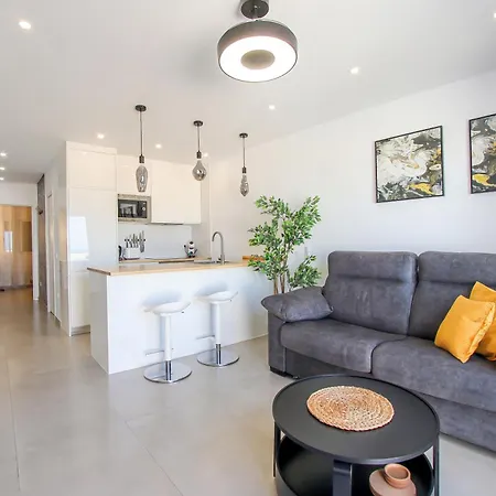 Apartment Exceptional 1bd With Sea View In Aloha Garden