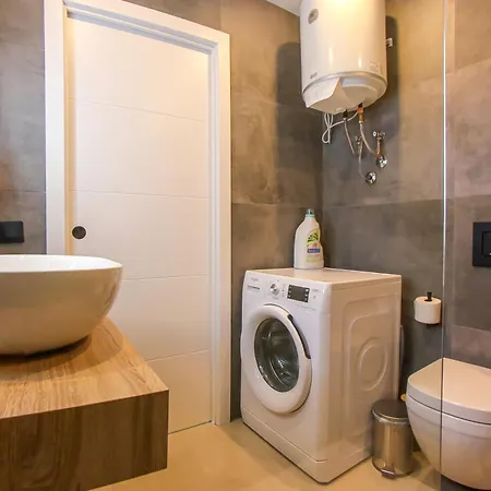 Apartment Exceptional 1bd With Sea View In Aloha Garden *